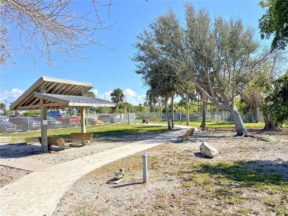For Sale: $1,100,000 (3 beds, 3 baths, 2039 Square Feet)