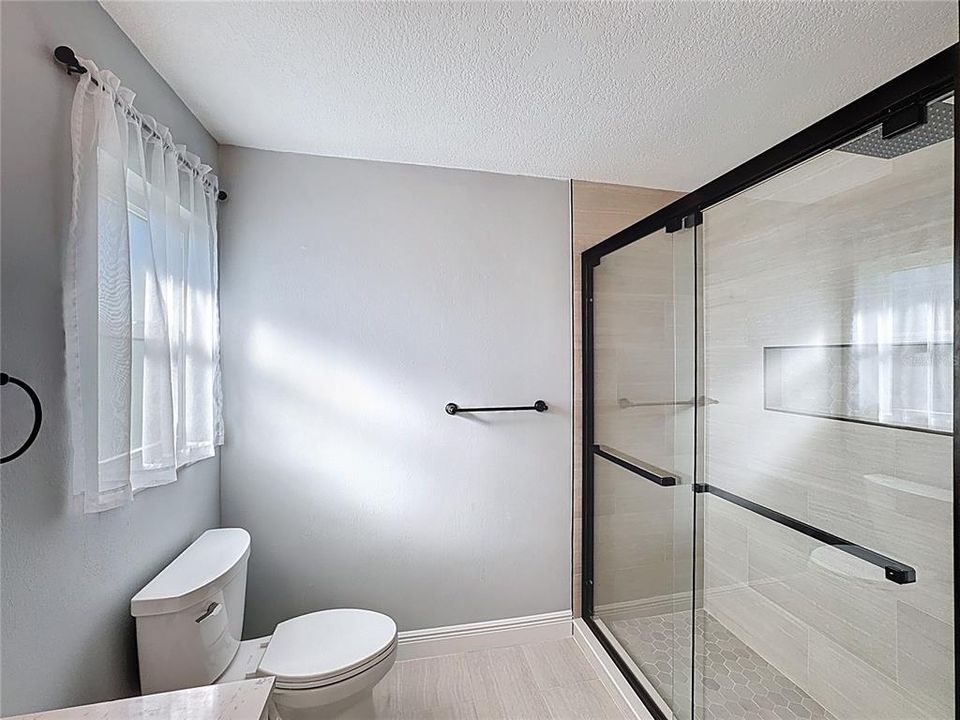 待售: $1,200,000 (3 贝兹, 3 浴室, 2039 平方英尺)