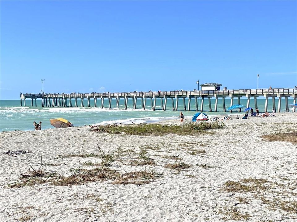 待售: $1,200,000 (3 贝兹, 3 浴室, 2039 平方英尺)