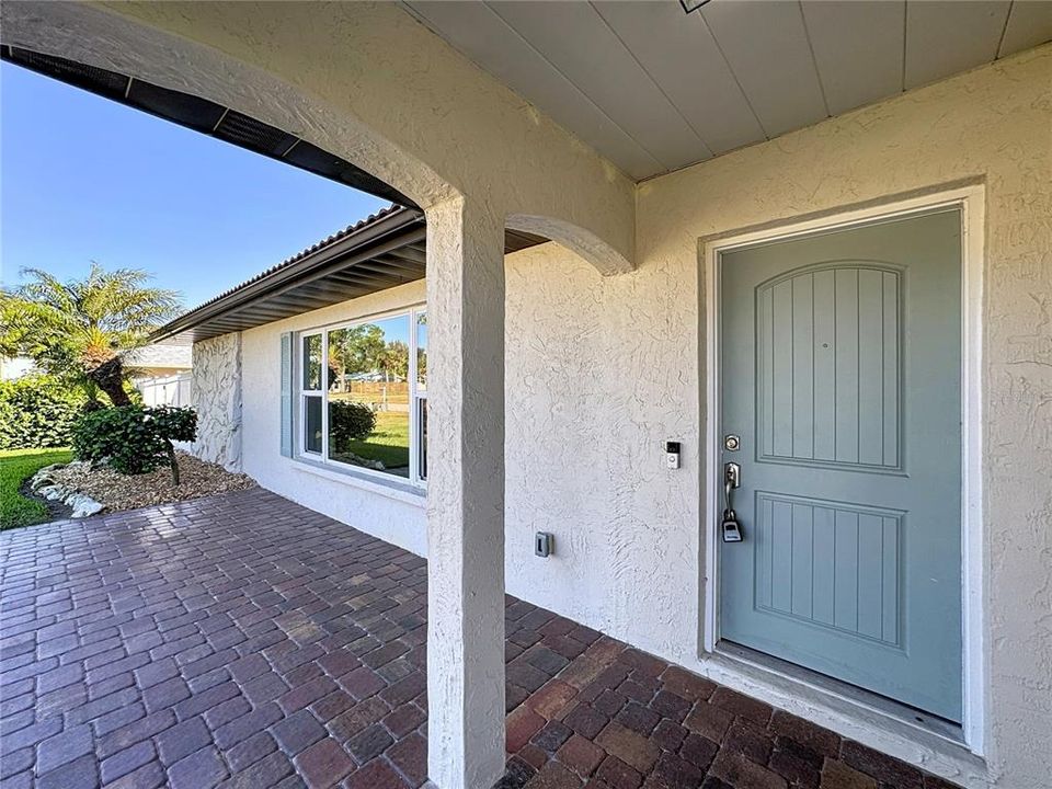 待售: $1,200,000 (3 贝兹, 3 浴室, 2039 平方英尺)