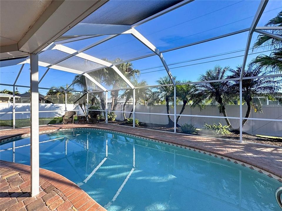 待售: $1,200,000 (3 贝兹, 3 浴室, 2039 平方英尺)