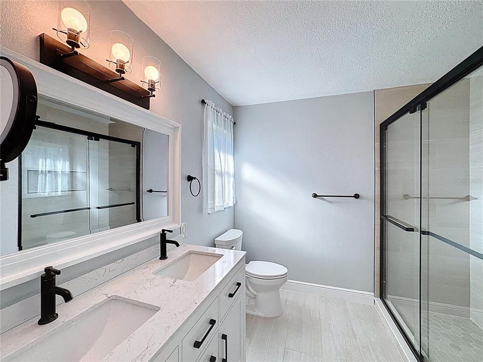 待售: $1,200,000 (3 贝兹, 3 浴室, 2039 平方英尺)