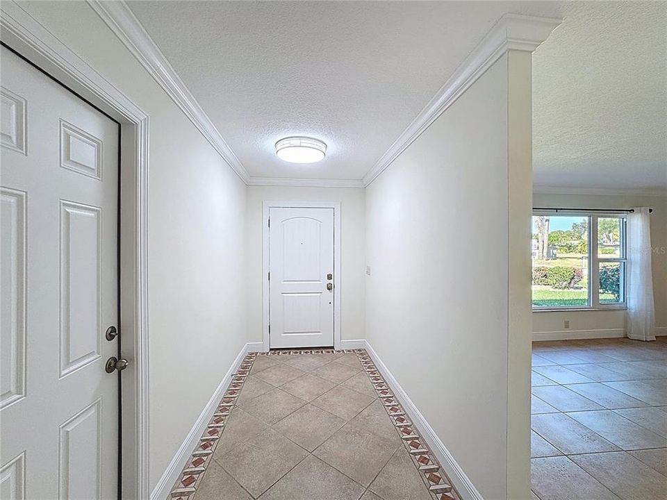 待售: $1,200,000 (3 贝兹, 3 浴室, 2039 平方英尺)