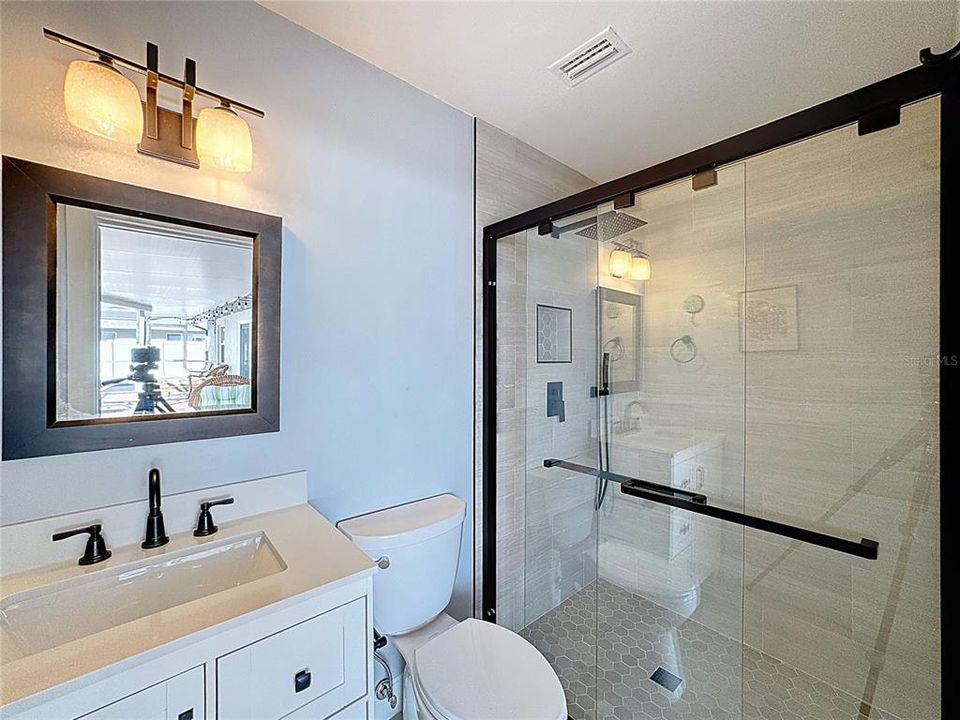 待售: $1,200,000 (3 贝兹, 3 浴室, 2039 平方英尺)