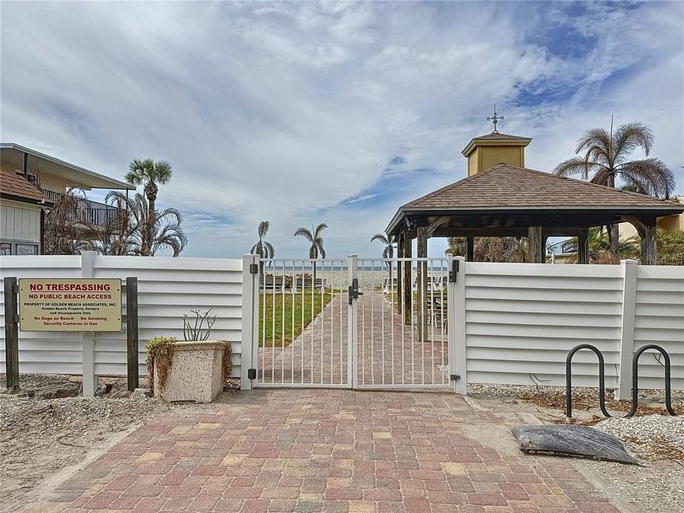 待售: $1,200,000 (3 贝兹, 3 浴室, 2039 平方英尺)