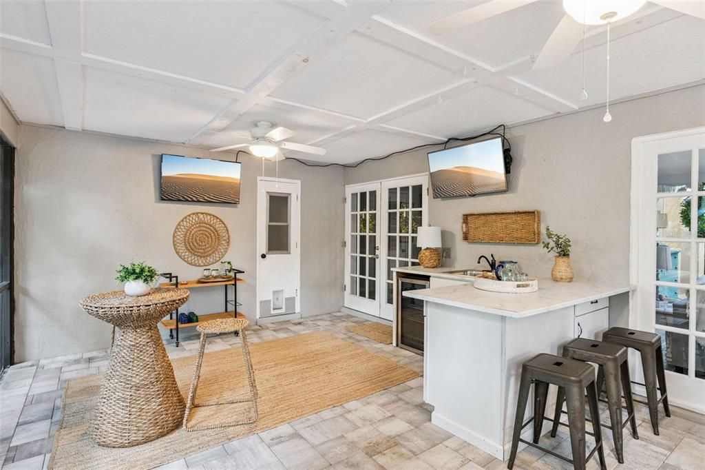 For Sale: $790,000 (4 beds, 2 baths, 2380 Square Feet)