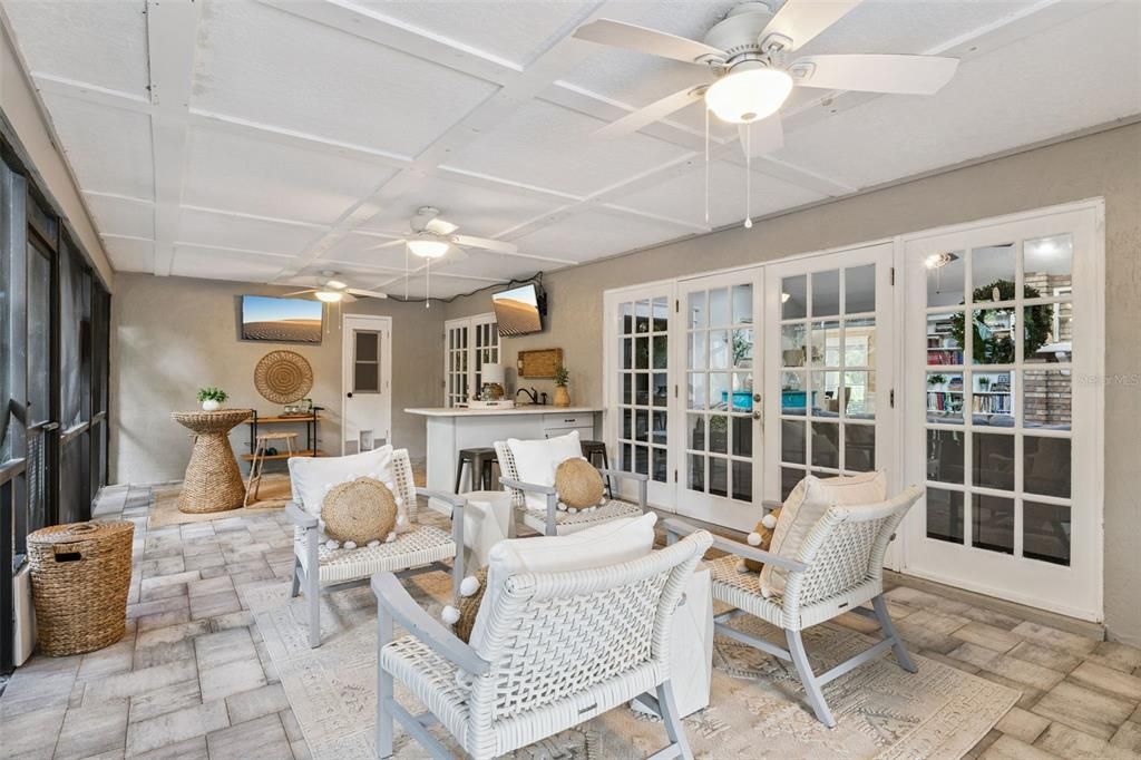 For Sale: $790,000 (4 beds, 2 baths, 2380 Square Feet)