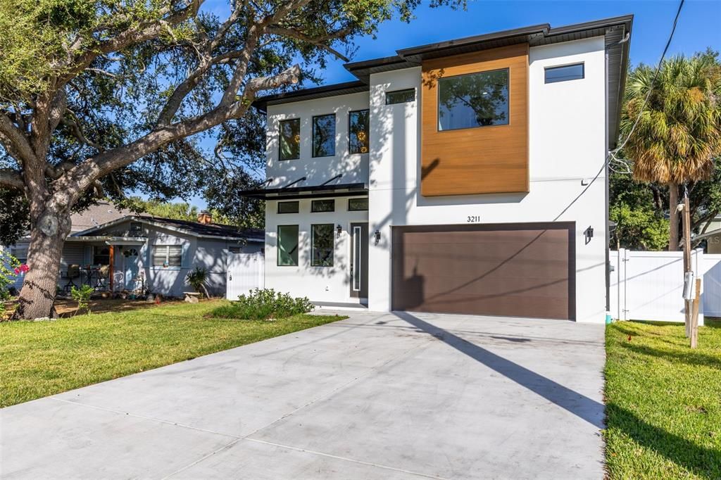 For Sale: $1,250,000 (4 beds, 4 baths, 3056 Square Feet)