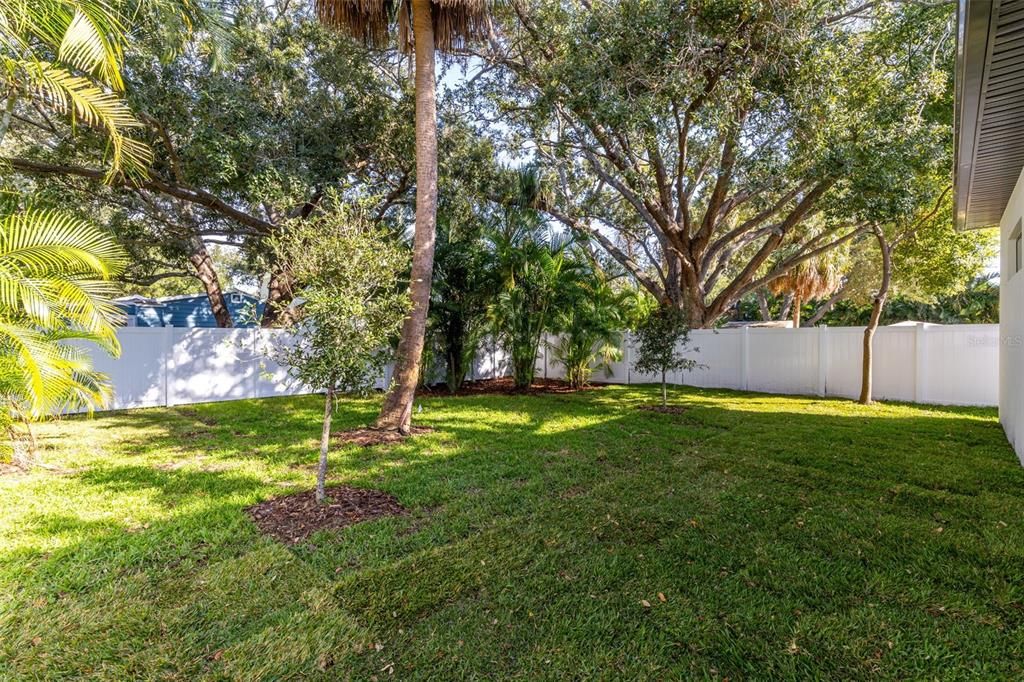 For Sale: $1,250,000 (4 beds, 4 baths, 3056 Square Feet)