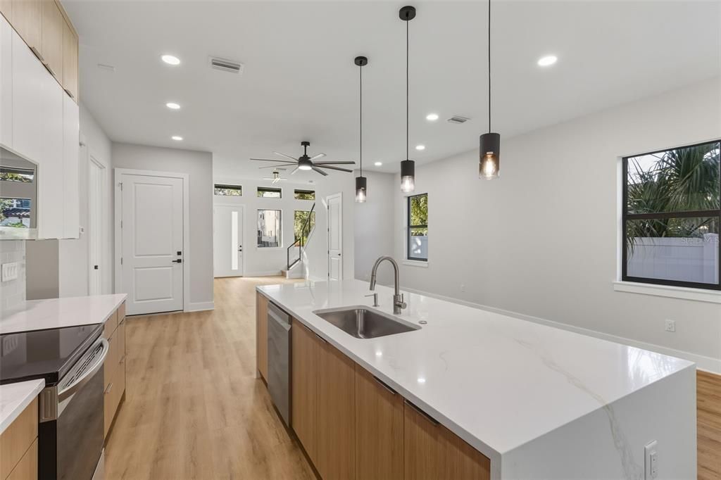 For Sale: $1,250,000 (4 beds, 4 baths, 3056 Square Feet)