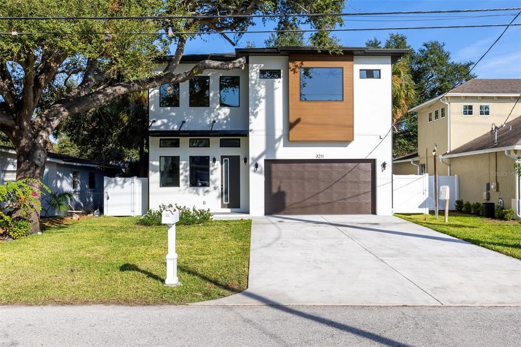 For Sale: $1,250,000 (4 beds, 4 baths, 3056 Square Feet)