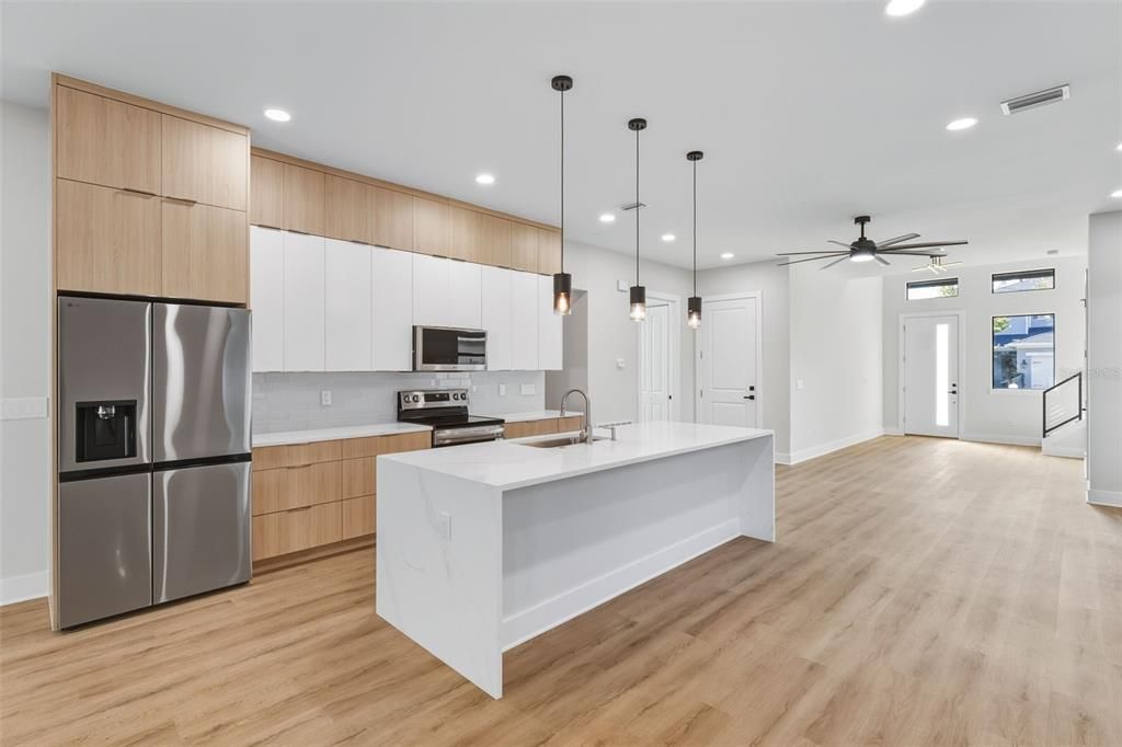 For Sale: $1,250,000 (4 beds, 4 baths, 3056 Square Feet)