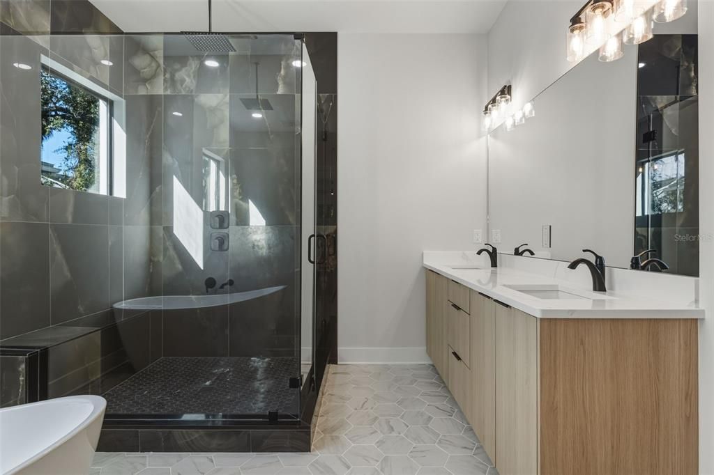 For Sale: $1,250,000 (4 beds, 4 baths, 3056 Square Feet)