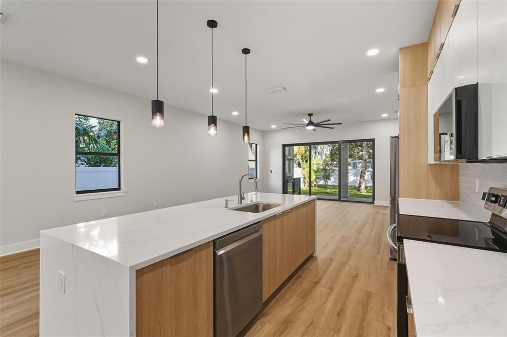 For Sale: $1,250,000 (4 beds, 4 baths, 3056 Square Feet)