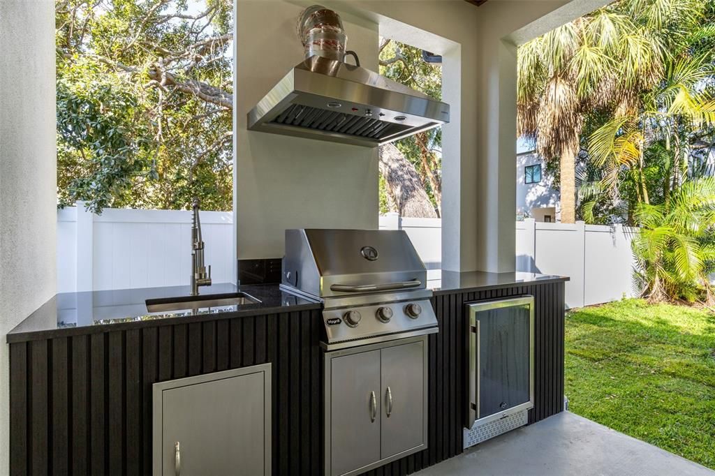 For Sale: $1,250,000 (4 beds, 4 baths, 3056 Square Feet)