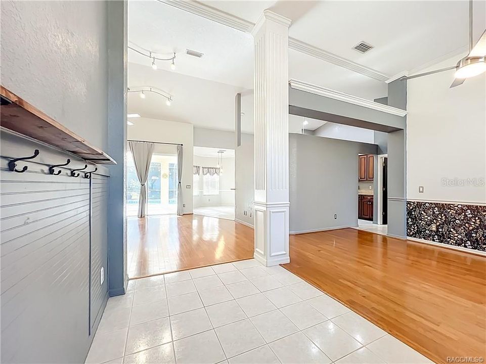 待售: $515,000 (3 贝兹, 2 浴室, 2514 平方英尺)