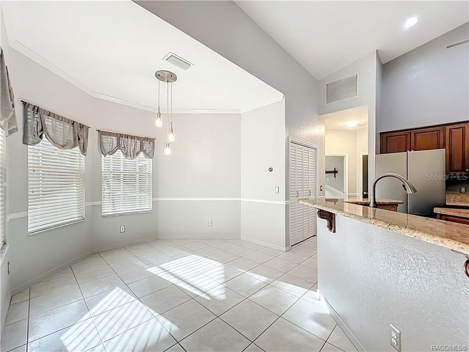 待售: $515,000 (3 贝兹, 2 浴室, 2514 平方英尺)