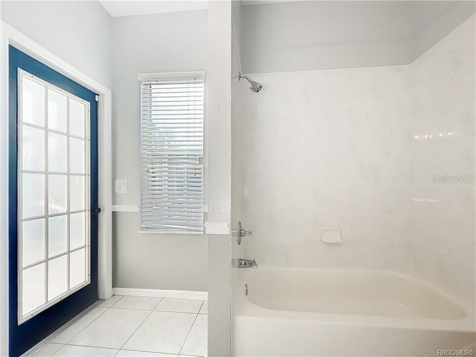 待售: $515,000 (3 贝兹, 2 浴室, 2514 平方英尺)