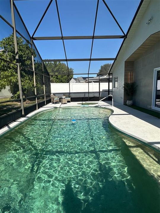 待售: $485,000 (4 贝兹, 2 浴室, 1636 平方英尺)