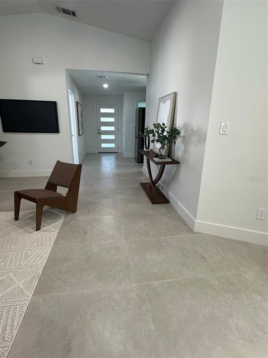 待售: $485,000 (4 贝兹, 2 浴室, 1636 平方英尺)