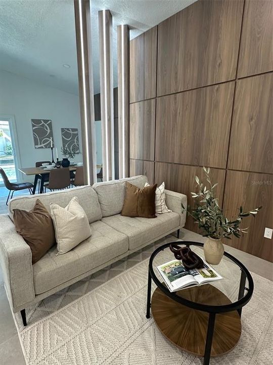 待售: $485,000 (4 贝兹, 2 浴室, 1636 平方英尺)