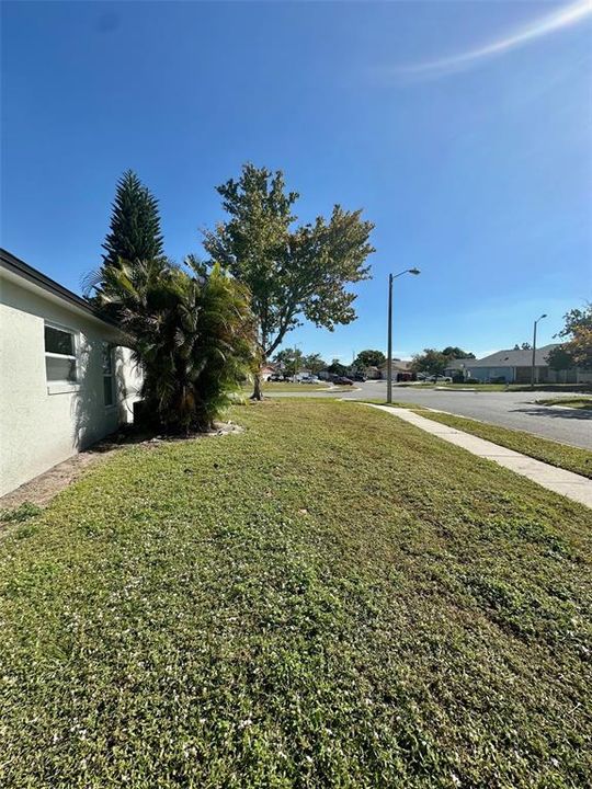 待售: $485,000 (4 贝兹, 2 浴室, 1636 平方英尺)