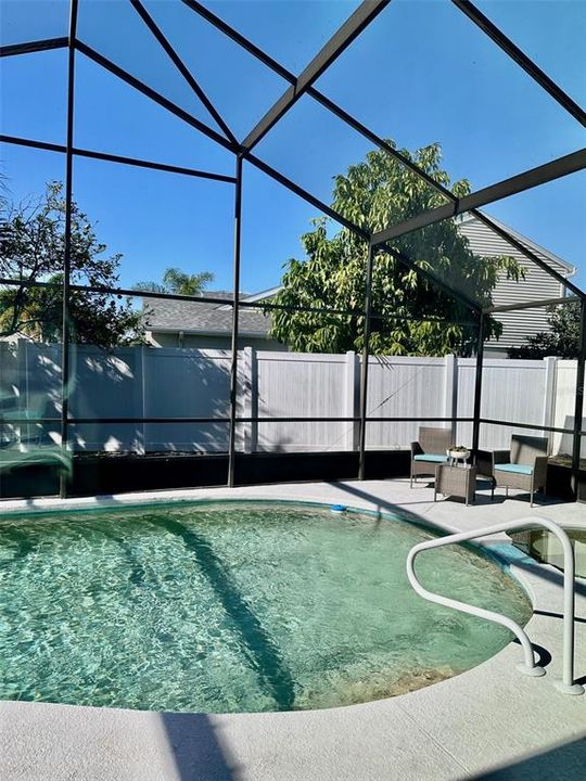 待售: $485,000 (4 贝兹, 2 浴室, 1636 平方英尺)