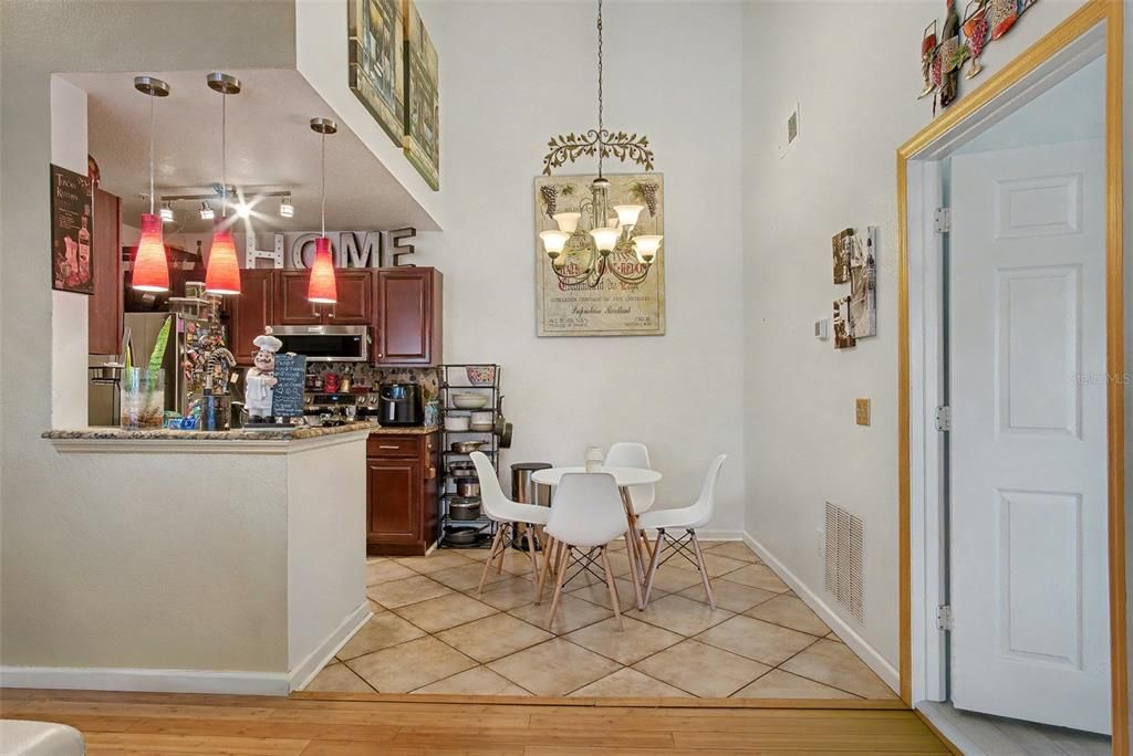 For Sale: $182,500 (2 beds, 2 baths, 1222 Square Feet)