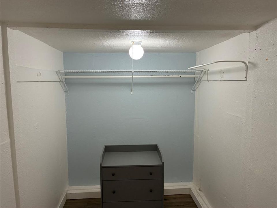 出租: $1,250 (1 贝兹, 1 浴室, 600 平方英尺)