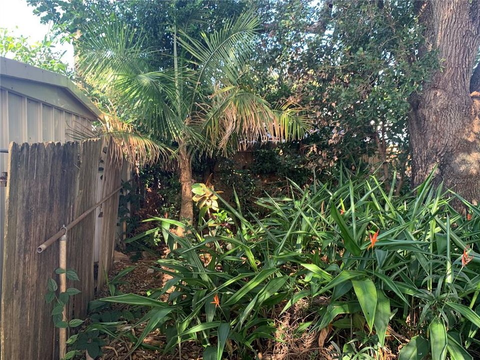 Activo con contrato: $104,900 (2 camas, 1 baños, 961 Pies cuadrados)