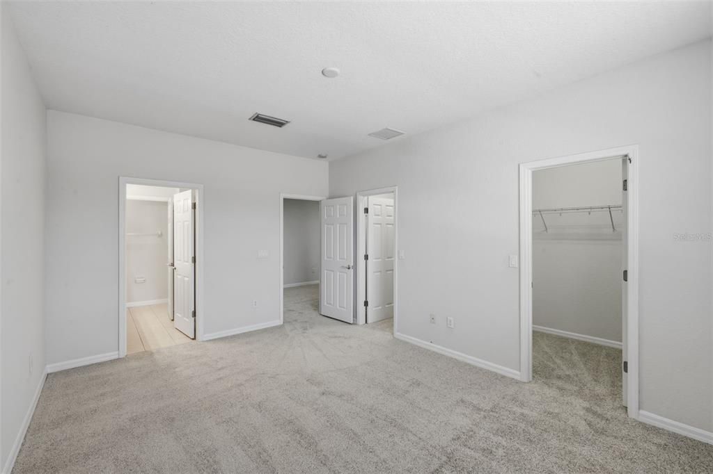 For Sale: $260,000 (3 beds, 2 baths, 1706 Square Feet)