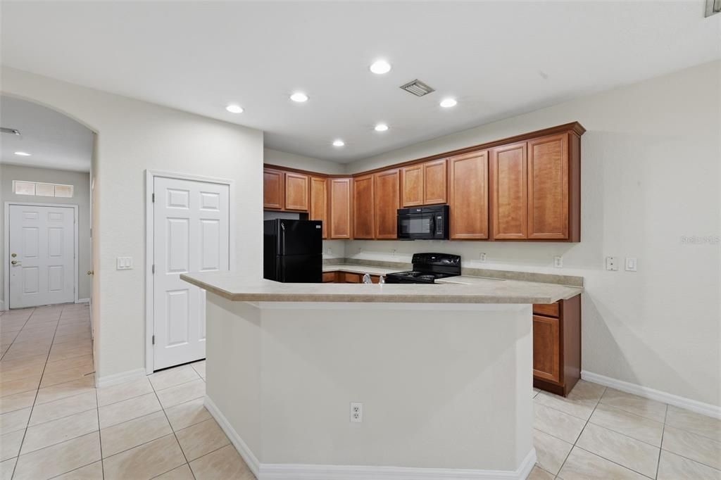 For Sale: $260,000 (3 beds, 2 baths, 1706 Square Feet)