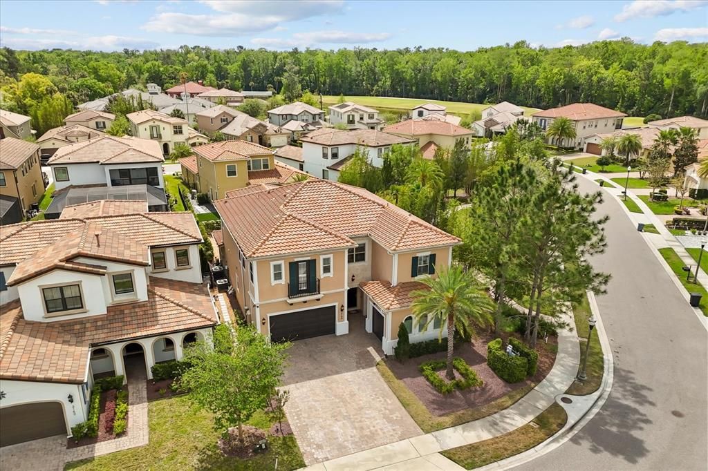 For Sale: $1,299,000 (5 beds, 5 baths, 3976 Square Feet)