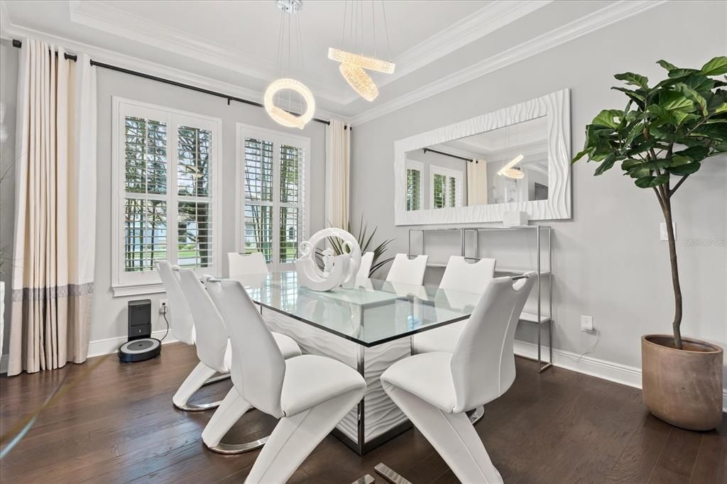 For Sale: $1,299,000 (5 beds, 5 baths, 3976 Square Feet)