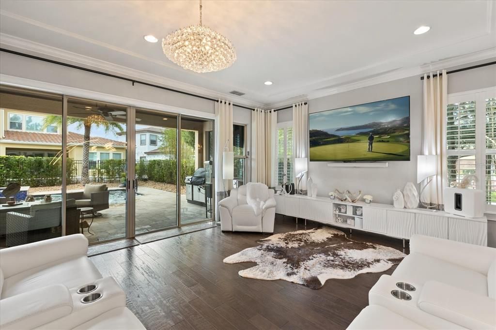 For Sale: $1,299,000 (5 beds, 5 baths, 3976 Square Feet)