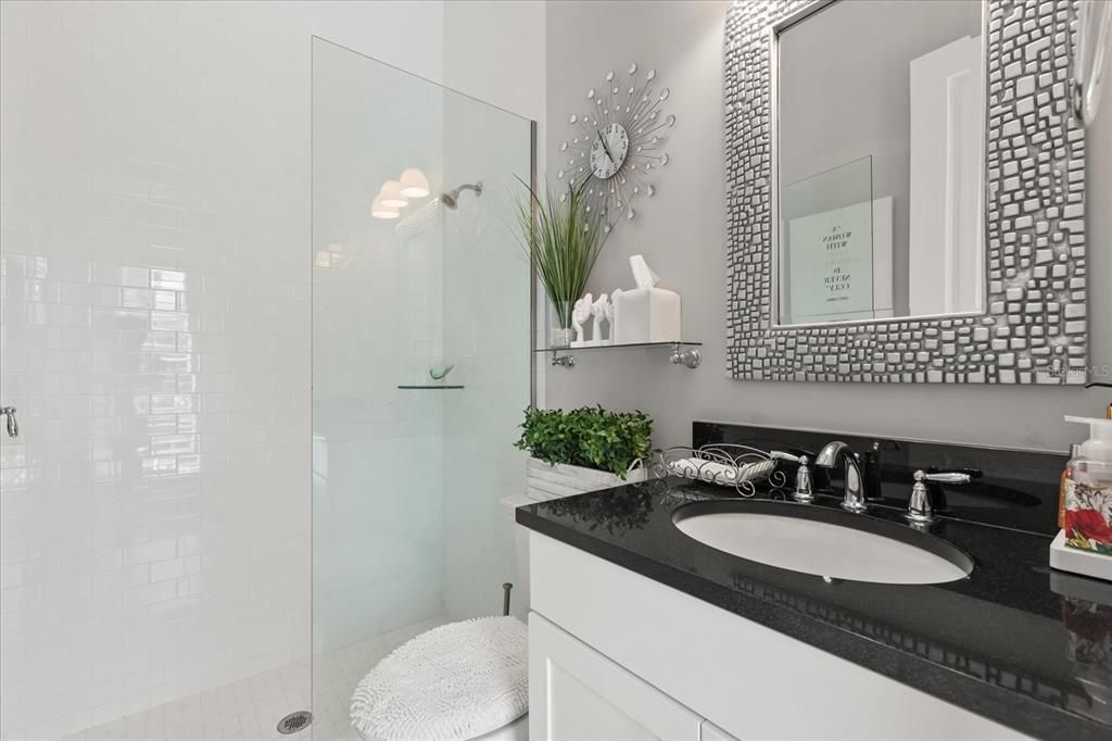 For Sale: $1,299,000 (5 beds, 5 baths, 3976 Square Feet)