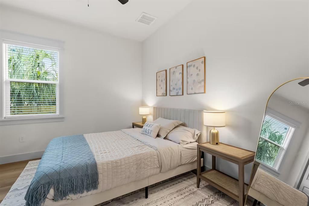 Active With Contract: $3,299 (3 beds, 2 baths, 1650 Square Feet)