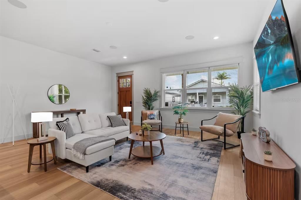 Active With Contract: $3,299 (3 beds, 2 baths, 1650 Square Feet)