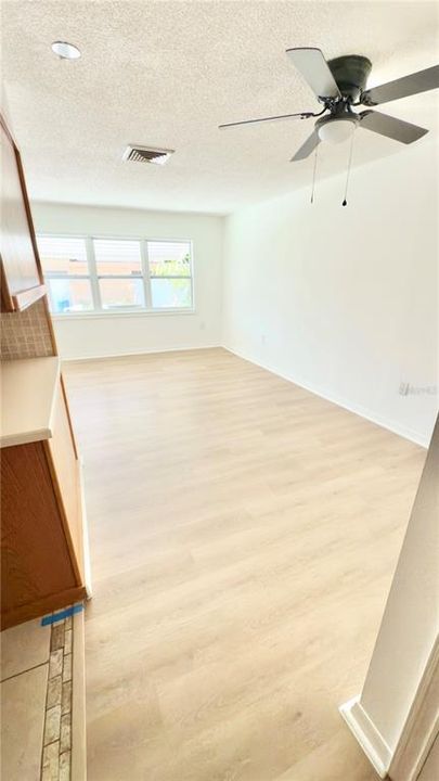 For Rent: $2,600 (3 beds, 2 baths, 1581 Square Feet)