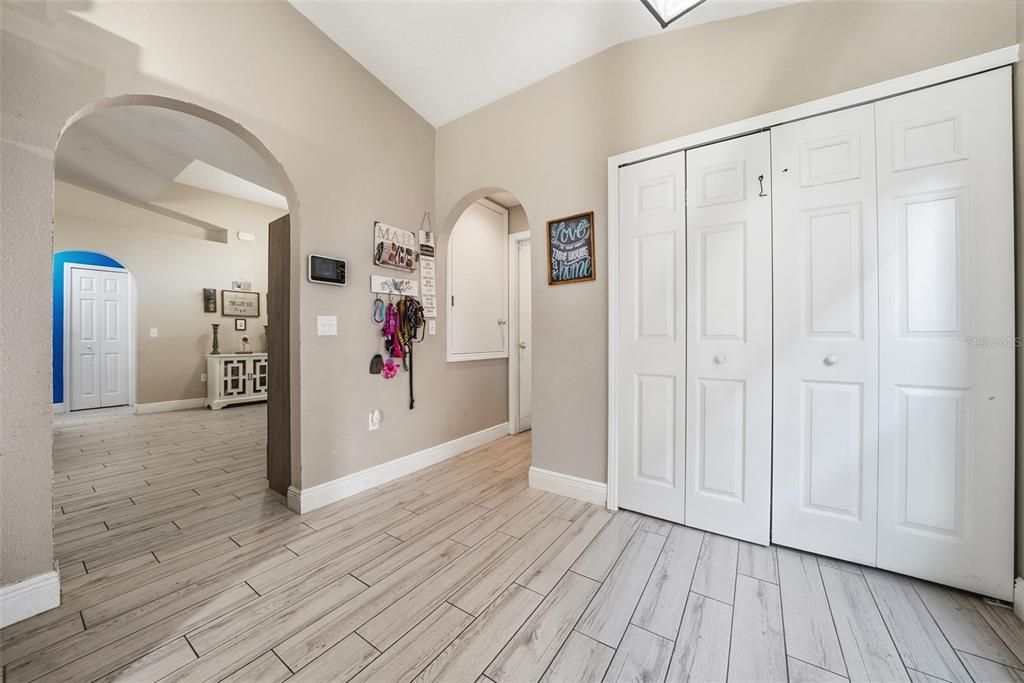 待售: $275,000 (3 贝兹, 2 浴室, 1443 平方英尺)