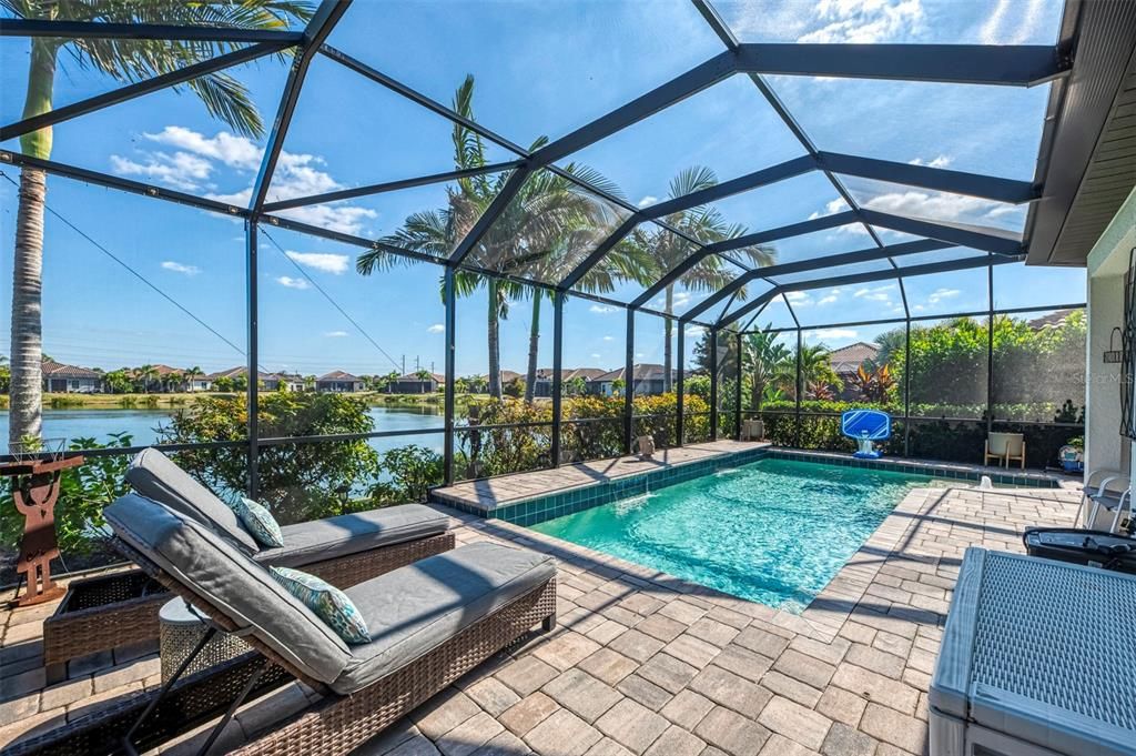 For Sale: $749,500 (3 beds, 2 baths, 2064 Square Feet)