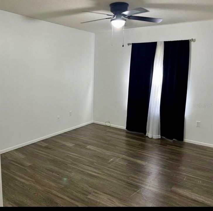 Activo con contrato: $202,000 (2 camas, 2 baños, 919 Pies cuadrados)