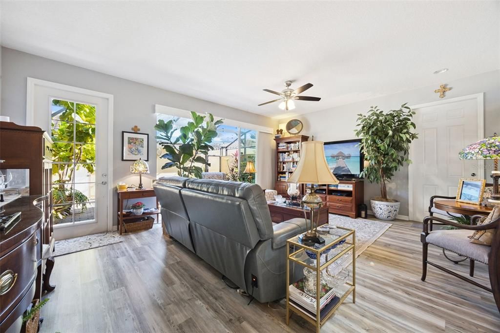 待售: $473,000 (3 贝兹, 3 浴室, 1830 平方英尺)