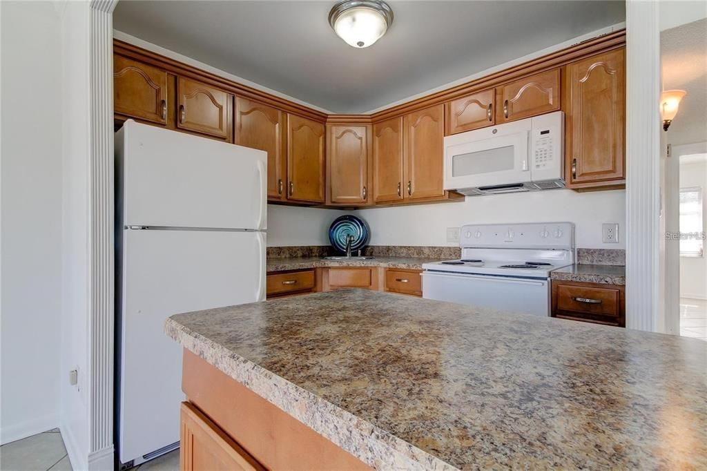 На продажу: $120,000 (1 спален, 1 ванн, 747 Квадратных фут)