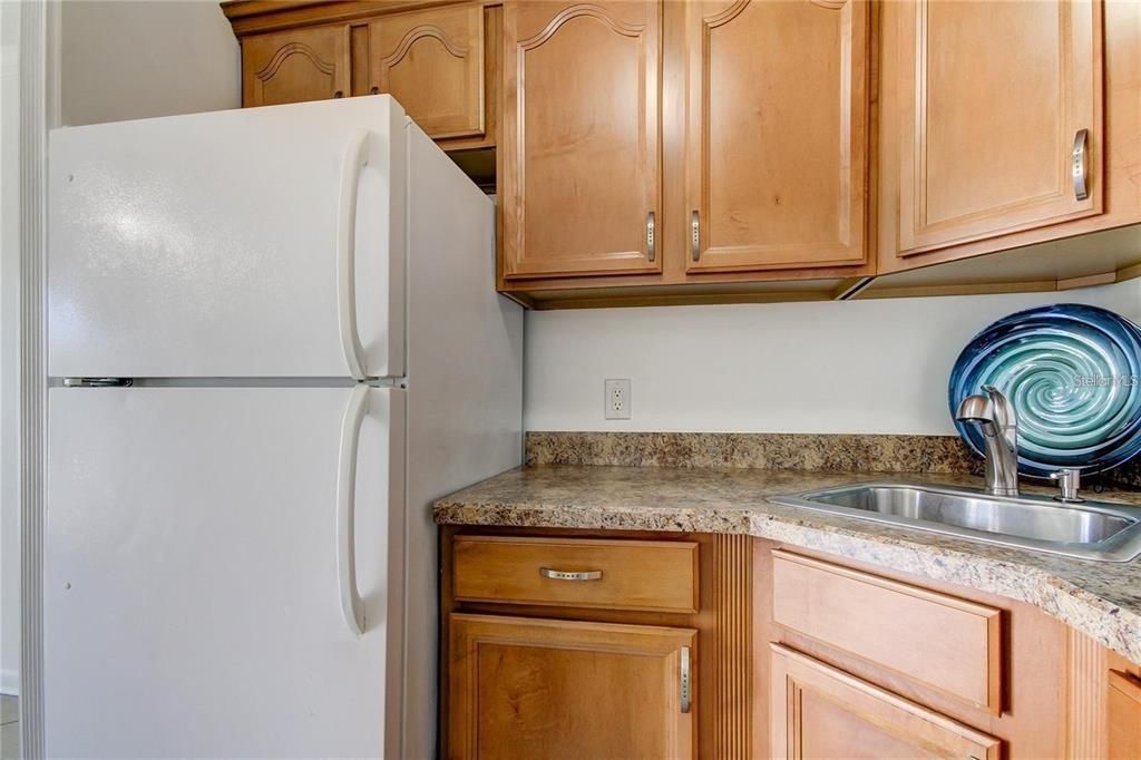 На продажу: $120,000 (1 спален, 1 ванн, 747 Квадратных фут)