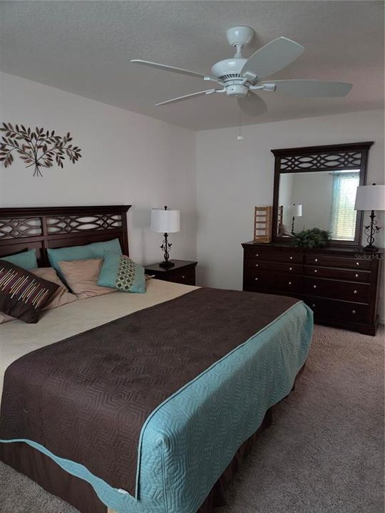 For Sale: $249,788 (2 beds, 2 baths, 1156 Square Feet)