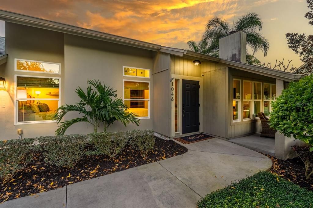 For Sale: $599,000 (3 beds, 2 baths, 1500 Square Feet)