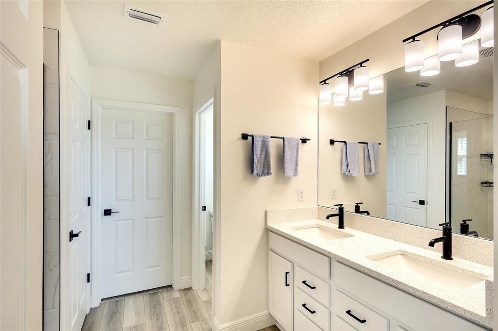 For Sale: $499,000 (3 beds, 2 baths, 2391 Square Feet)