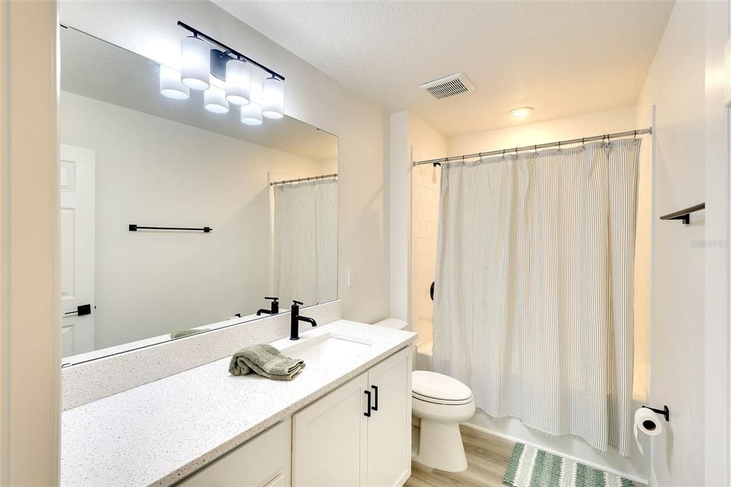 For Sale: $499,000 (3 beds, 2 baths, 2391 Square Feet)