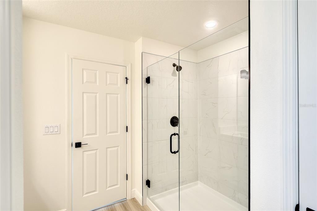 For Sale: $499,000 (3 beds, 2 baths, 2391 Square Feet)